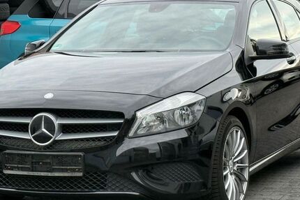 Mercedes-Benz A 180 142.028 km 5.400 € Oldenburg 26122