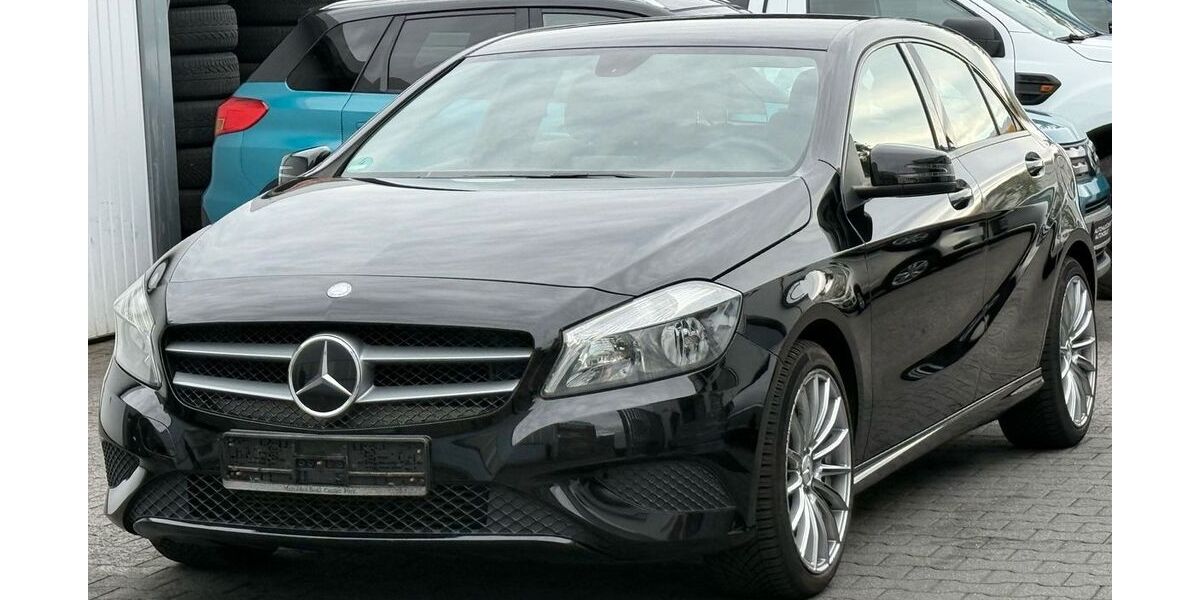 Mercedes-Benz A 180 142.028 km 5.400 € Oldenburg 26122