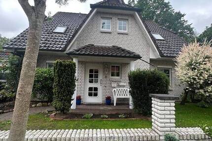 Haus Hude (Oldenburg) Hude - 3 Zimmer, 145 m&sup2;, 1.500&euro; | Angebot:26834899