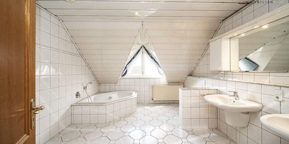 Einfamilienhaus Garrel - 5 Zimmer, 165 m&sup2;, 398.000&euro; | Angebot:25736408