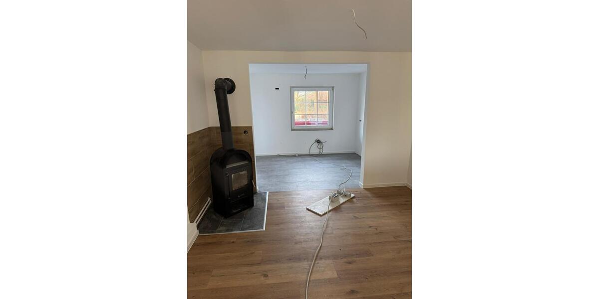 Dachgeschoßwohnung Westerstede - 2.5 Zimmer, 120 m&sup2;, 1.200&euro; | Angebot:24576326