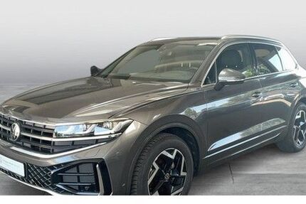 VW Touareg 19.923 km 61.479 &euro; Oldenburg 26135