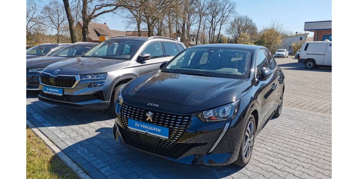 Peugeot 208 10.750 km 16.990 € Bösel 26219