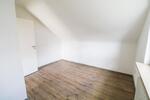 Dachgeschoßwohnung Rastede - 3 Zimmer, 80 m&sup2;, 790&euro; | Angebot:25270681