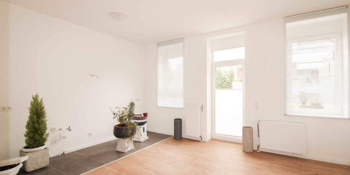 Sanierte Maisonette Wohnung in Fußgängerzone verschieden Nutzbar (z. B. auch als Büro oder Praxis) 4 zimmer