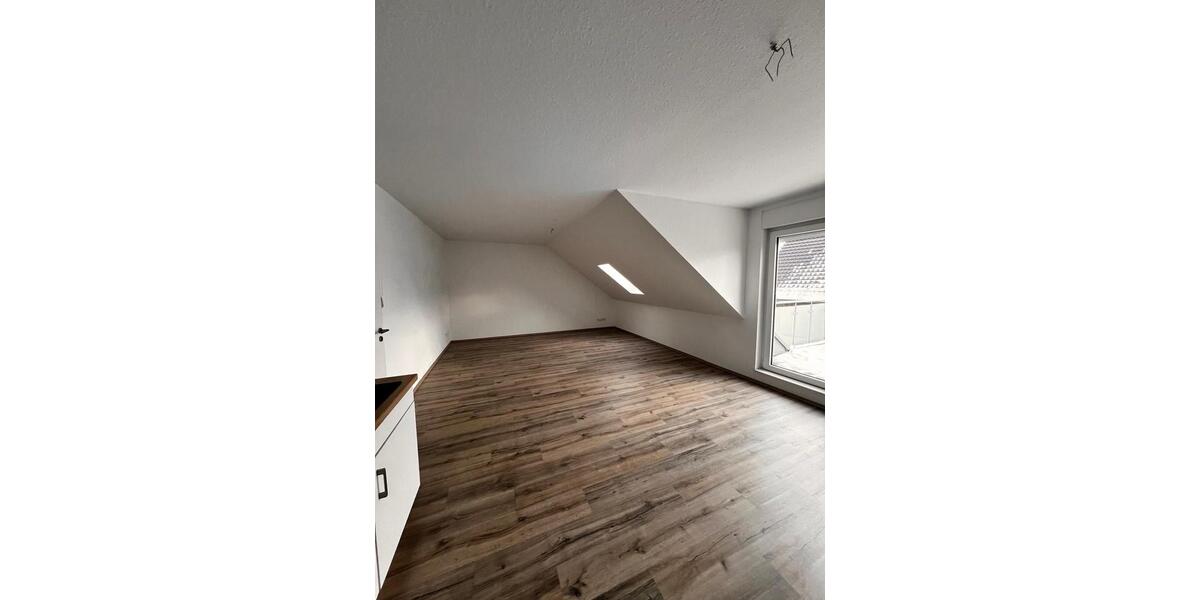 Dachgeschoßwohnung Oldenburg Eversten - 3 Zimmer, 74 m&sup2;, 1.000&euro; | Angebot:26447585
