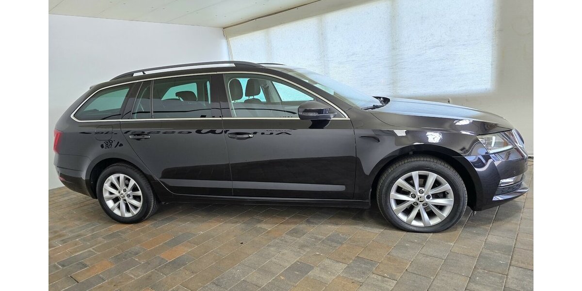 Skoda Octavia Amb. DSG LED ACC AHK Navi Klima Kamera 94.800 km 18.450 € Garrel 49681