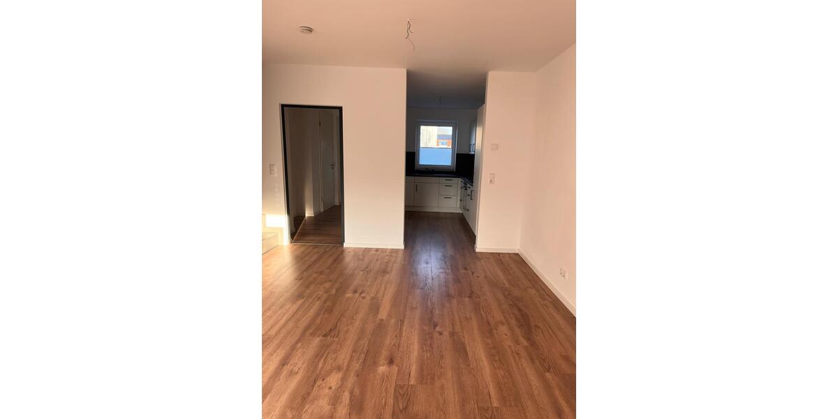 Reihenhaus Oldenburg Drielaker-Moor - 6 Zimmer, 132 m&sup2;, 1.750&euro; | Angebot:25056780