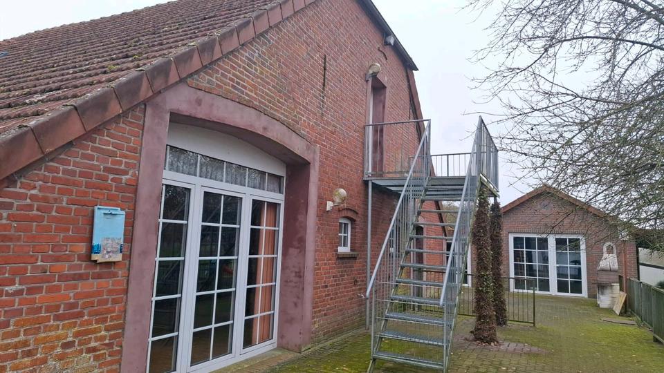 Einfamilienhaus Apen - 10 Zimmer, 350 m&sup2;, 240.000&euro; | Angebot:27195364