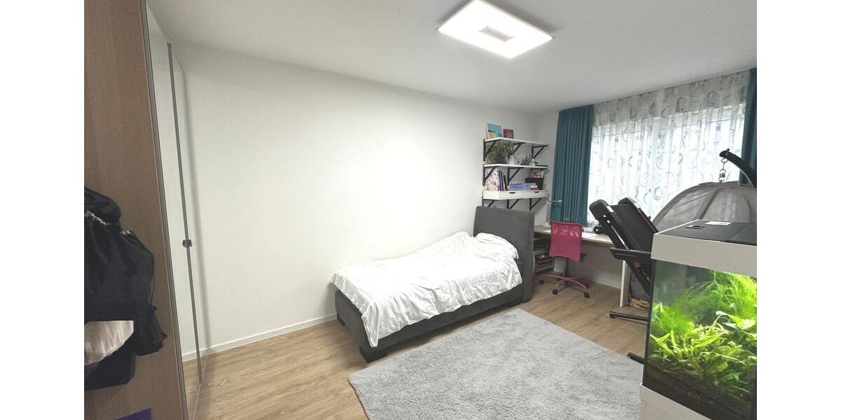 Reihenhaus Oldenburg Eversten - 5 Zimmer, 144 m&sup2;, 1.950&euro; | Angebot:24816573