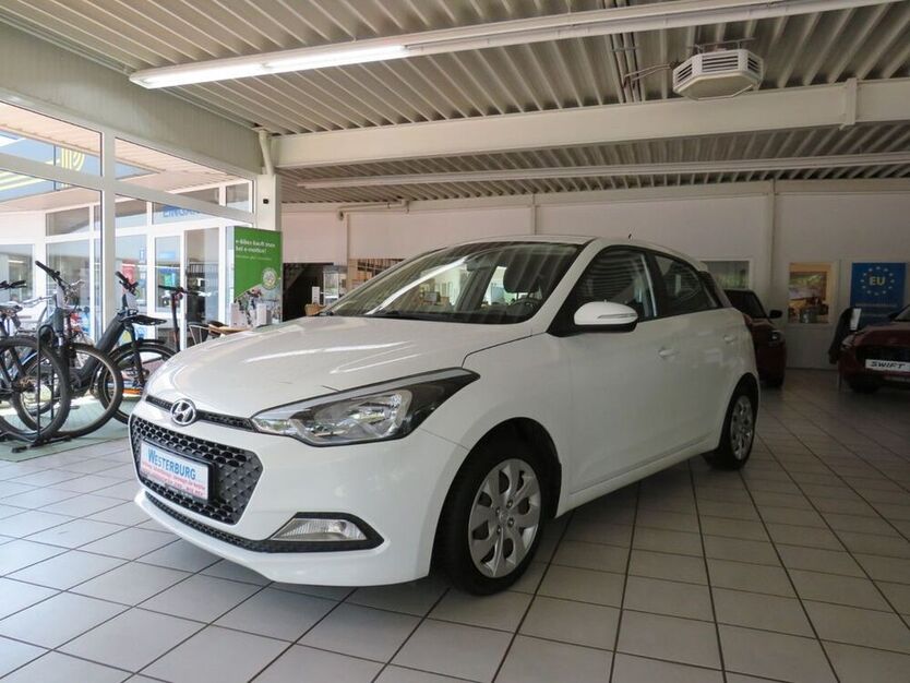 i20