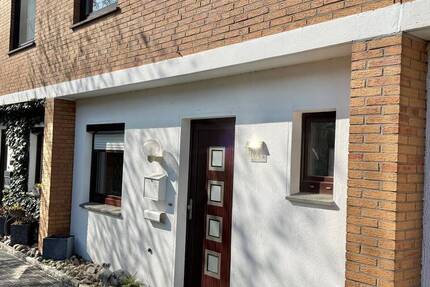 Geräumiges Reihenmittelhaus mit Terrasse, Garten & ausgebautem Dachstudio