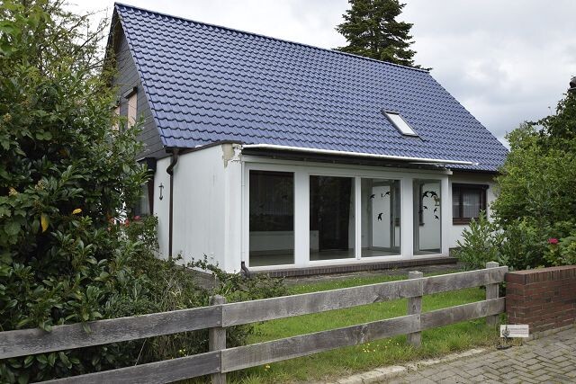 EFH für eine 4 köpfige Familie + Garage + Wintergarten + ausbaubares DG + Garten 3 zimmer