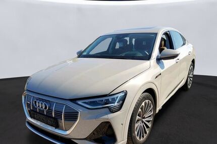 Audi e-tron 31.492 km 33.800 &euro; Rastede/ Wahnbek 26180