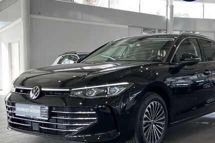 VW Passat Variant 1.250 km 42.990 &euro; Oldenburg 26123