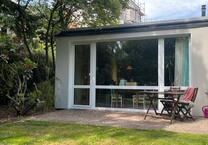 2 Zi- Bungalow für Gartenliebhaberin zentral Nähe Pferdemarkt