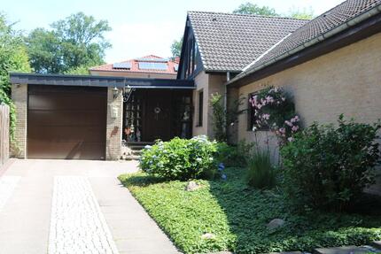 Haus Hude (Oldenburg) - 6 Zimmer, 206 m&sup2;, 549.000&euro; | Angebot:27081609