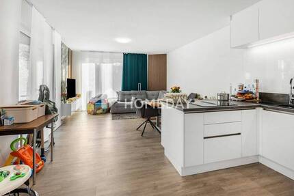 Neuwertige TraumWohnung mit PKW-Stellpatz, großer Loggia & Blick ins Grüne | OL Etzhorn | EEK A+