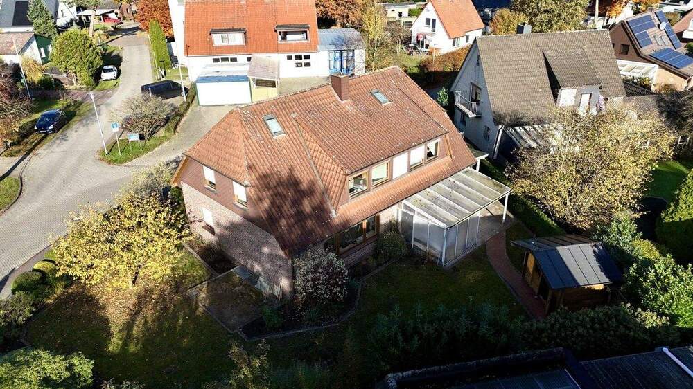 Großzügiges Ein- Zweifamilienhaus in Bookholzberg 8 zimmer