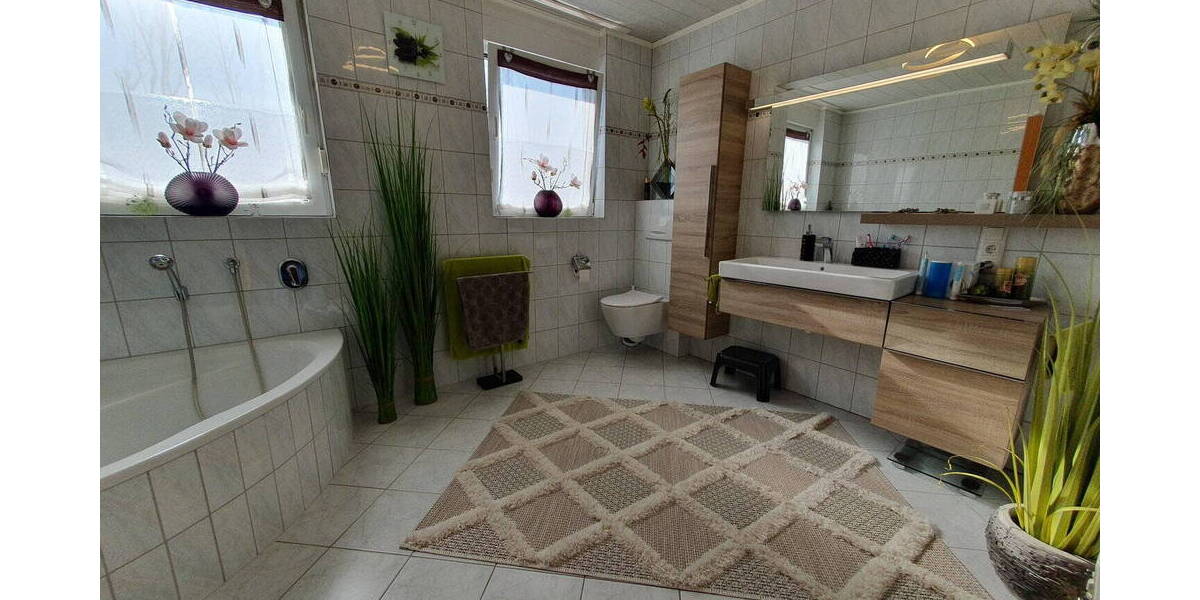 Einfamilienhaus Hude Wüsting/Wraggenort - 7 Zimmer, 243 m&sup2;, 579.000&euro; | Angebot:26204368