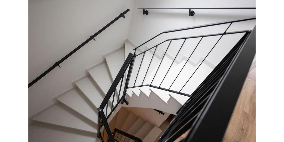 Reihenhaus Edewecht - 6 Zimmer, 122 m&sup2;, 1.710&euro; | Angebot:23857364