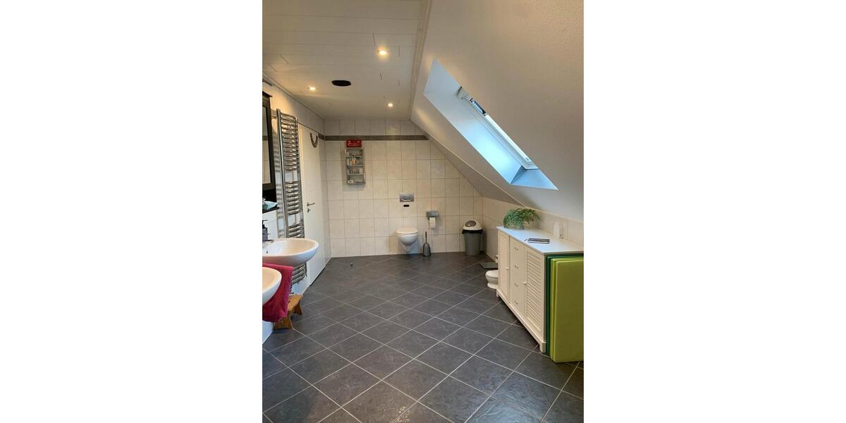 Einfamilienhaus Edewecht - 5 Zimmer, 190 m&sup2;, 1.690&euro; | Angebot:26229520