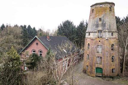 Haus Rastede Heubült - 9 Zimmer, 313 m&sup2;, 357.000&euro; | Angebot:25668923