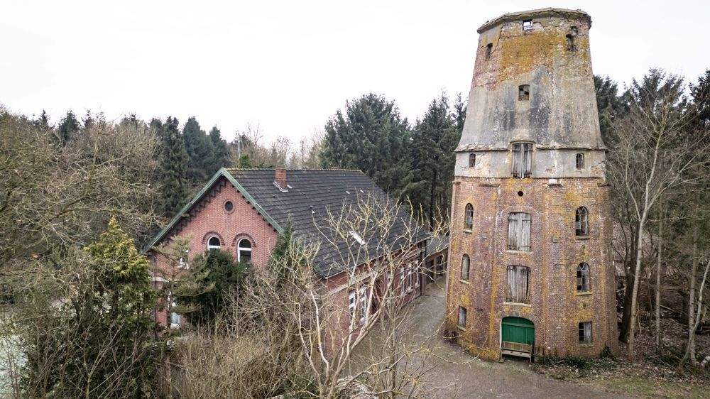 Mehrfamilienhaus, Wohnhaus Rastede Heubült - 9 Zimmer, 313 m&sup2;, 357.000&euro; | Angebot:25668923