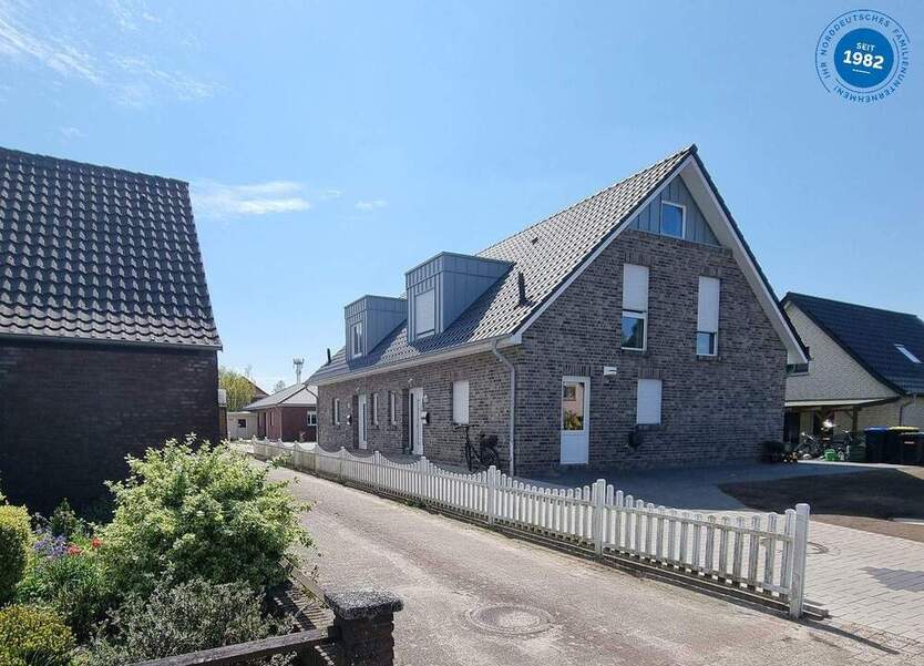 Modern & gemütlich - Doppelhaushälfte in familienfreundlicher Lage von Apen 4 zimmer