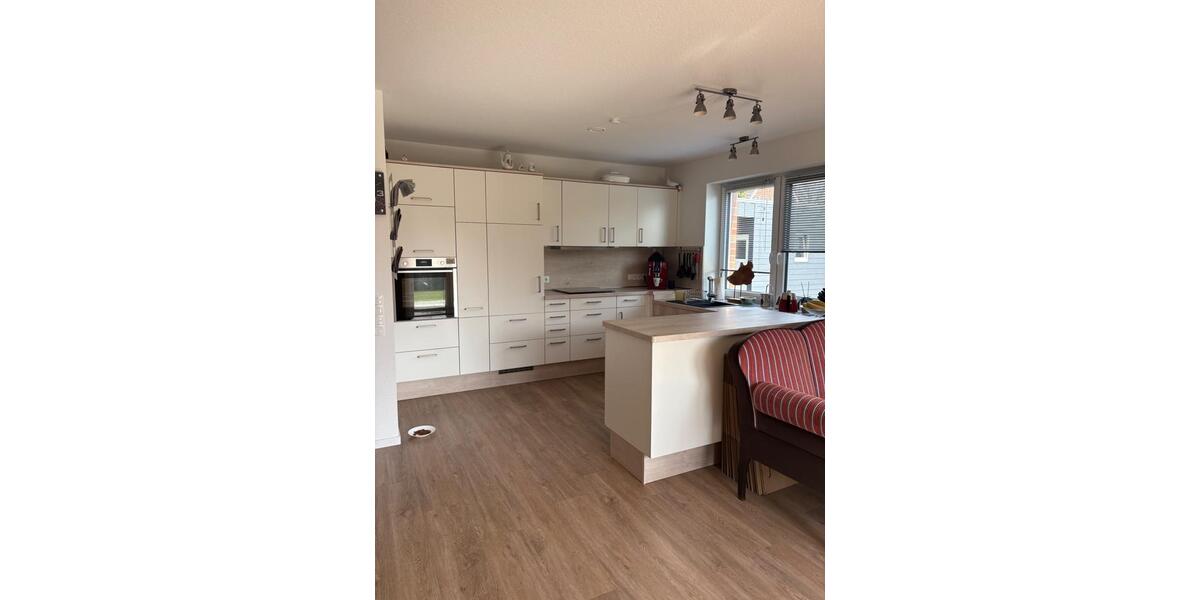 Doppelhaushälfte Rastede - 5 Zimmer, 120 m&sup2;, 1.700&euro; | Angebot:26065580