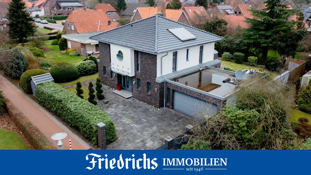 Haus zum Kaufen in Wiefelstede 585.000 € 196 m² 4 zimmer