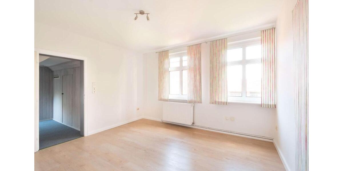 Dachgeschoßwohnung Westerstede - 2 Zimmer, 48 m&sup2;, 450&euro; | Angebot:26057188