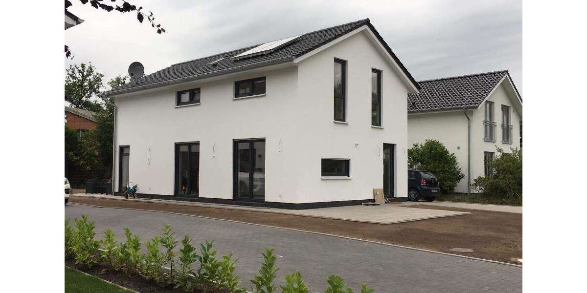Einfamilienhaus Edewecht - 4 Zimmer, 123 m&sup2;, 1.500&euro; | Angebot:27212135