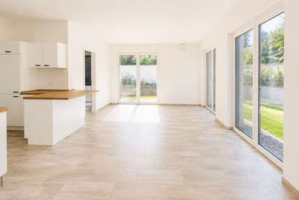 Wohnung Hude - 2 Zimmer, 76 m&sup2;, 860&euro; | Angebot:26852810