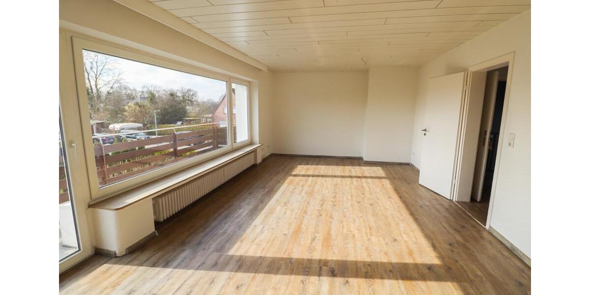 Dachgeschoßwohnung Rastede - 3 Zimmer, 80 m&sup2;, 790&euro; | Angebot:25270681