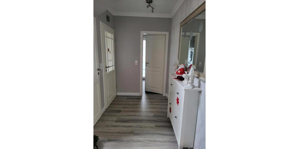 Einfamilienhaus Brake (Unterweser) - 6 Zimmer, 120 m&sup2;, 330.000&euro; | Angebot:25942776