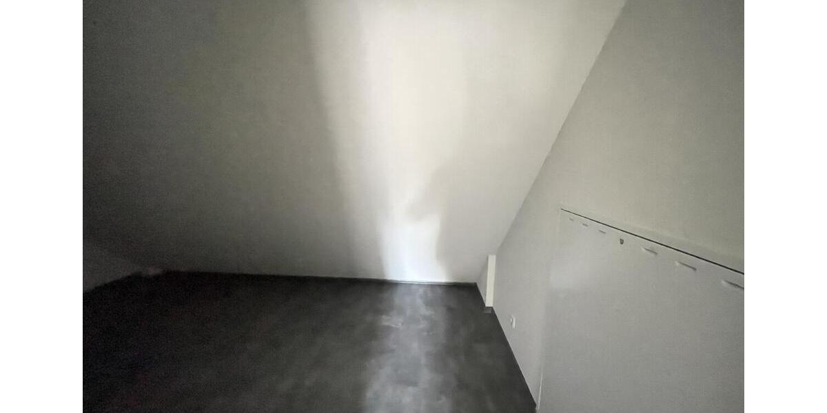 Dachgeschoßwohnung Delmenhorst Deichhorst - 3 Zimmer, 103 m&sup2;, 1.140&euro; | Angebot:24801222