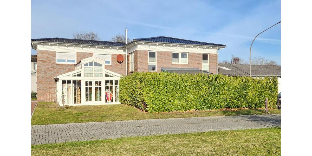 Mehrfamilienhaus, Wohnhaus Varel - 10 Zimmer, 290 m&sup2;, 849.000&euro; | Angebot:26903261