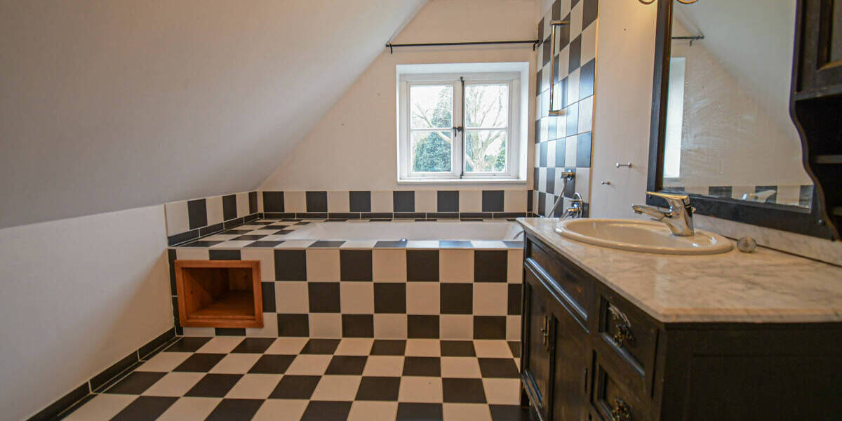 Einfamilienhaus Bösel Edewechterdamm - 1 Zimmer, 314 m&sup2;, 332.000&euro; | Angebot:25692598