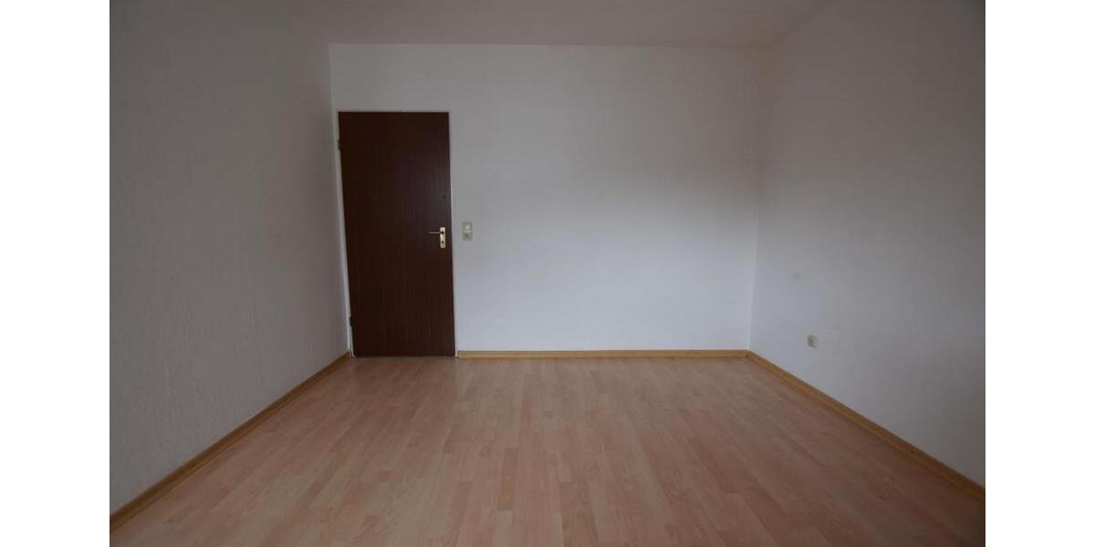 +++ Zum Einzug bereit! 3-Raumwohnung mit Dusche und Balkon +++ 3 zimmer