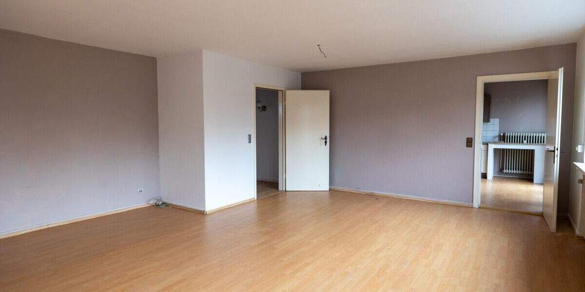 *** 3 WE - 1 WE frei - 2 vermietet - BELIEBTE LAGE in GUTER NACHBARSCHAFT *** 7 zimmer