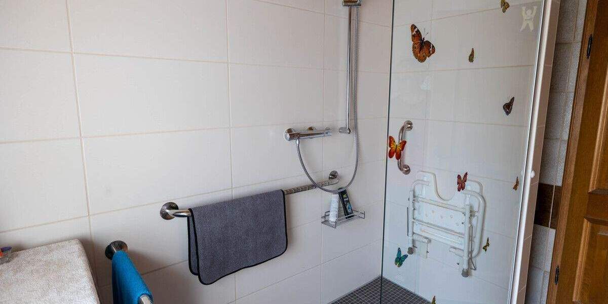 Etagenwohnung Delmenhorst Hasport/Annenheide - 4 Zimmer, 178 m&sup2;, 163.000&euro; | Angebot:25700036