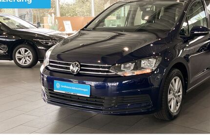 VW Touran 25.223 km 33.990 € Oldenburg 26123
