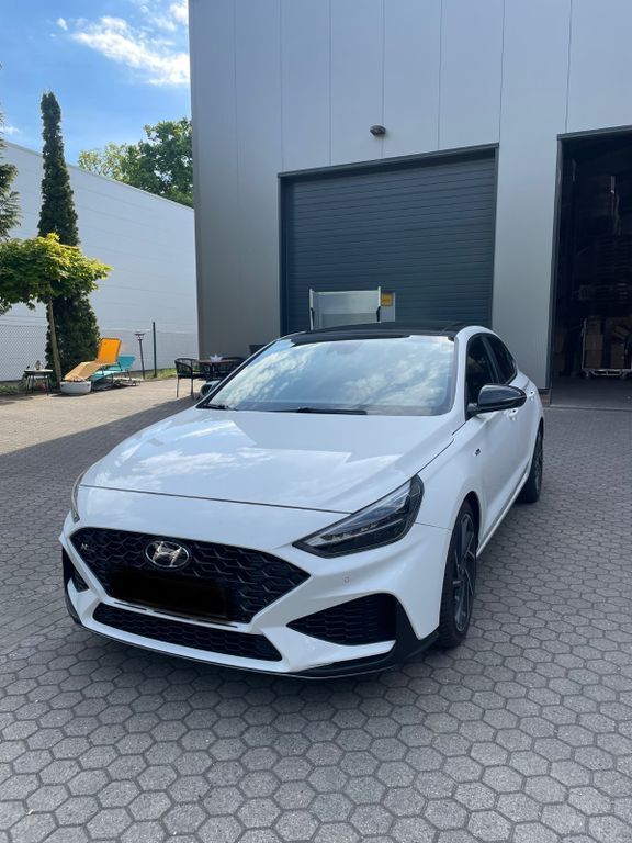 i30