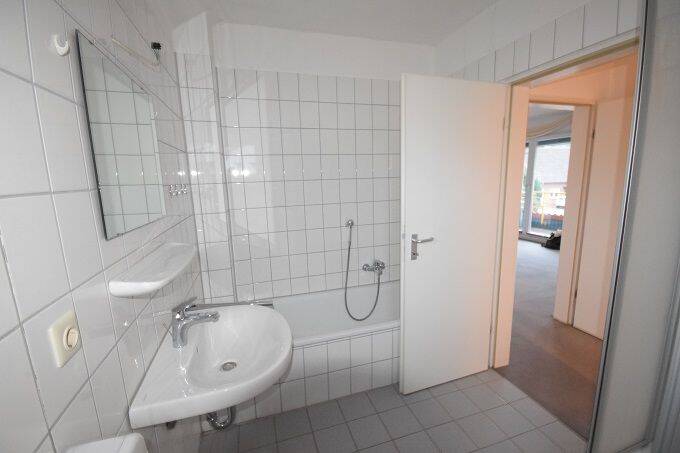 Etagenwohnung Hude (Oldenburg) Hude - 2 Zimmer, 75 m&sup2;, 210.000&euro; | Angebot:25689731
