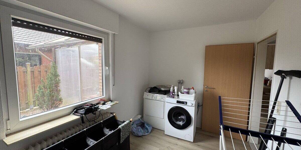 Einfamilienhaus Wiefelstede - 7 Zimmer, 151 m&sup2;, 329.000&euro; | Angebot:26815888