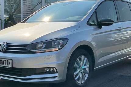 VW Touran 70.884 km 22.900 &euro; Oldenburg 26125