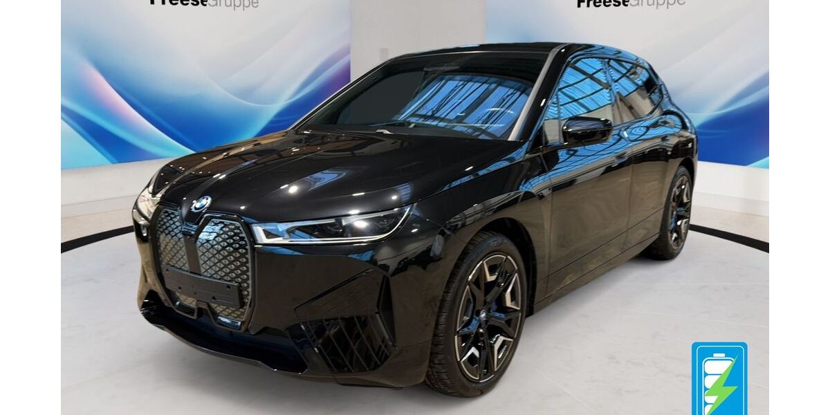 BMW iX 25.300 km 51.990 € Oldenburg 26125