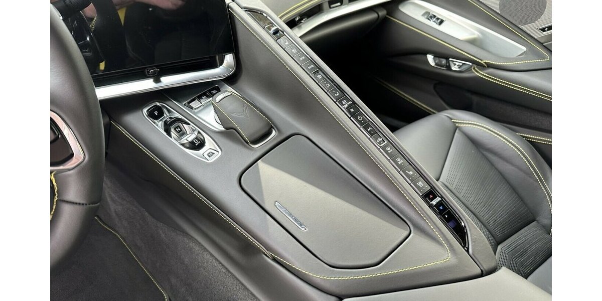 Corvette C8 Coupe Z51 Europa +Schmidt 21 Zoll+Lift+Magnetic 5.500 km 109.990 &euro; Jaderberg 26349