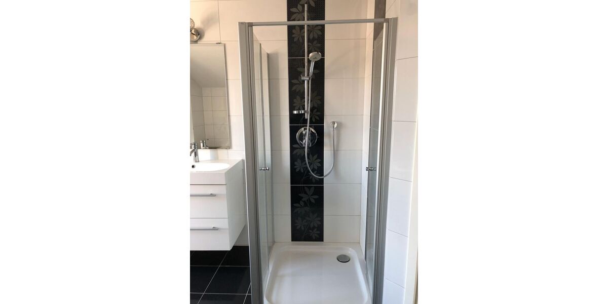 Provisionsfrei* Moderne Doppelhaushälfte in Oldenburg-Bürgerfelde - PV, Wallbox, Wintergarten & Einzugsbereit - Doppelhaushälfte Oldenburg Alexandersfeld | Angebot:26116136